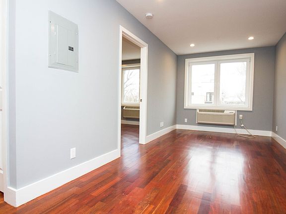 3rd image of 804 Jefferson Ave Floor 4