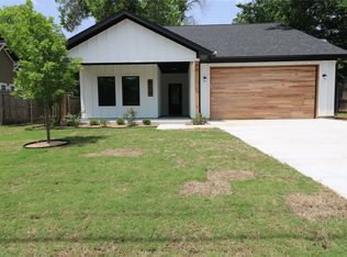 914 S Brazos St, Weatherford, TX 76086