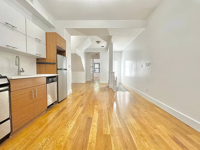 259 Jefferson St #1L — Photo 4