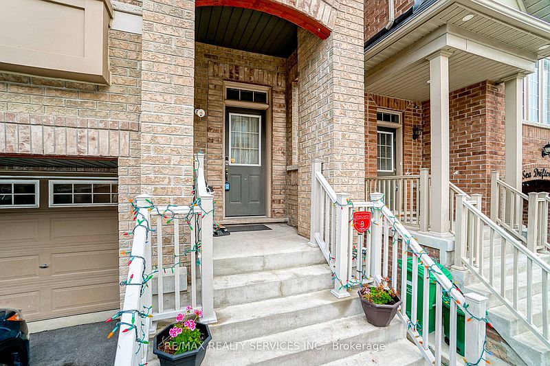 Brampton Townhouse for rent - 3 Bedrooms — photo 3