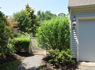 24 Wildflower Ln UNIT 24, Yarmouth Pt, MA 02675
