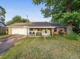 104 N Wortman Pl, Claremore, OK 74017