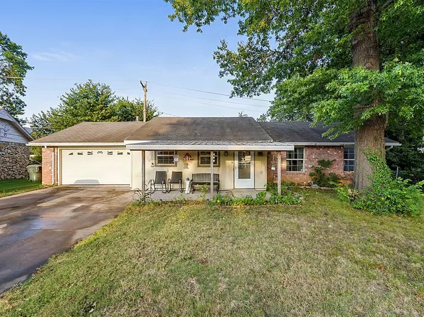 104 N Wortman Pl, Claremore, OK 74017