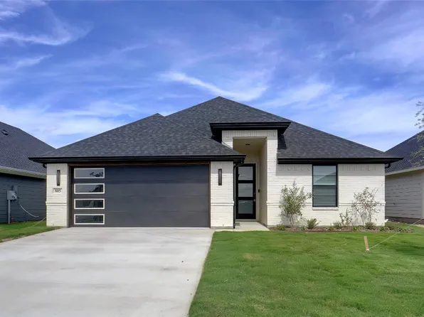 805 Rodgers Ave, Godley, TX 76044