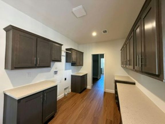 4th image of 11940 E Stewert Dr #105