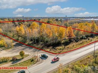 928 N 30th St, Escanaba, MI 49829