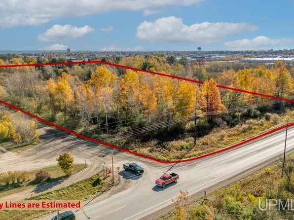 928 N 30th St, Escanaba, MI 49829