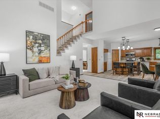 807 Forestview Cir, Bellevue, NE 68005