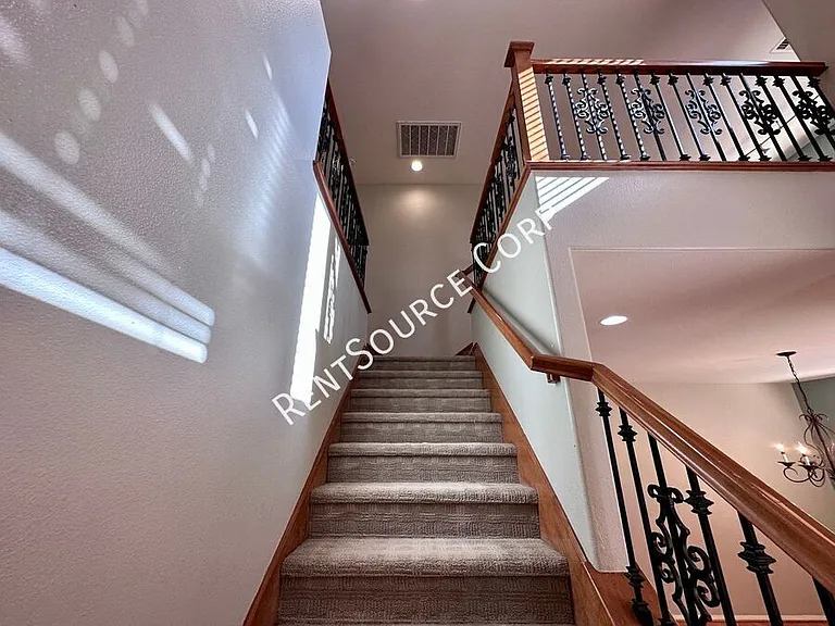 28479 Falcon Crest Dr — Photo 16