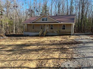 2067 Allardt Tinch Rd, Jamestown, TN 38556