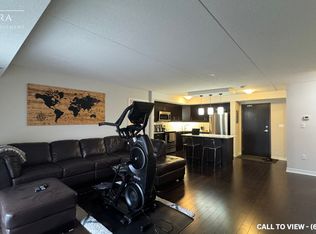 776 Laurelwood Dr #409, Waterloo, ON N2V 0A8