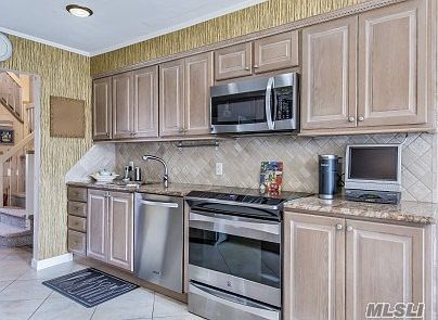 5th image of 4084 Briarwood Ave