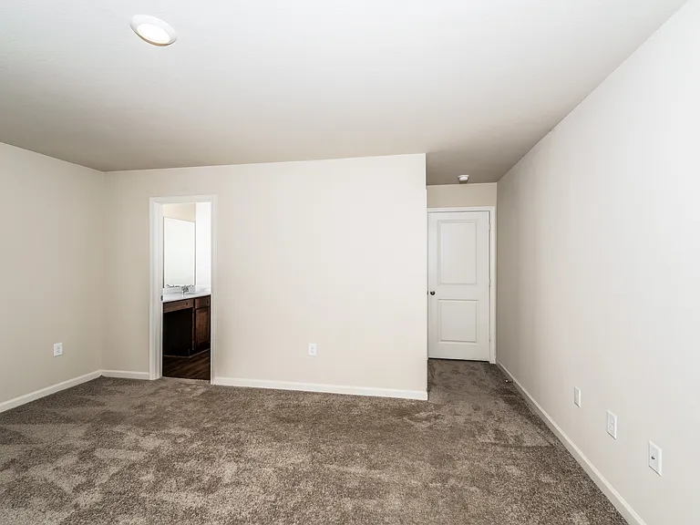 6365 Rainbow Row — Photo 11