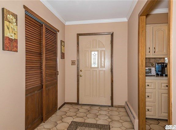 4th image of 43 Bellwood Ave