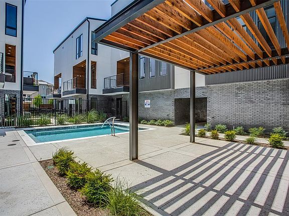 3rd image of 2180 Bennett Ave #201
