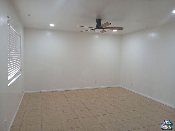 3rd image of 162 W Alamo St #B