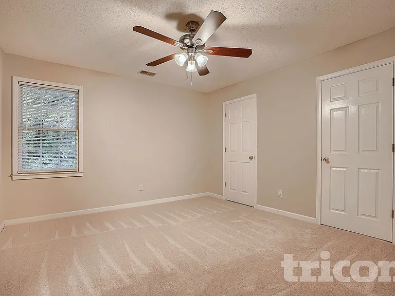 3125 Harold Way SW — Photo 8