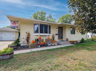 1216 26th St, Ames, IA 50010
