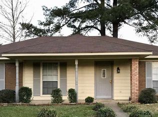 116 Clearmont Cir, Pearl, MS 39208