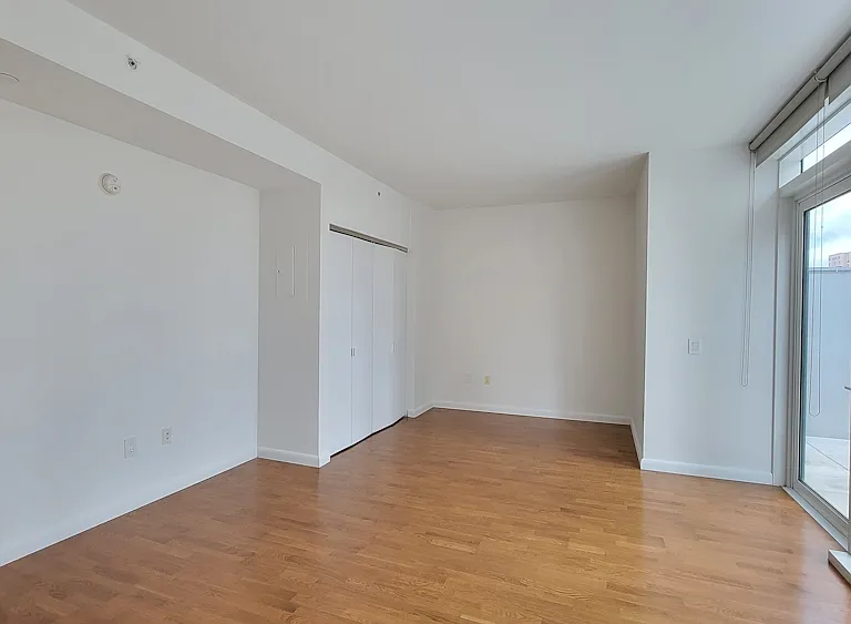66 Rockwell Pl #7D — Photo 1