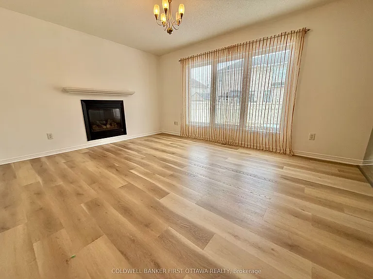 805 Taradale Dr — Photo 5