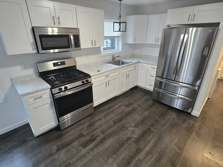 3 1/2 Baltimore St #2 — Photo 5