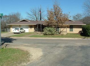 102 Sears Dr., Valley Mills, TX 76689