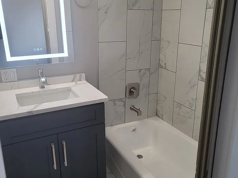 Royal Grove Apartments — Photo 34