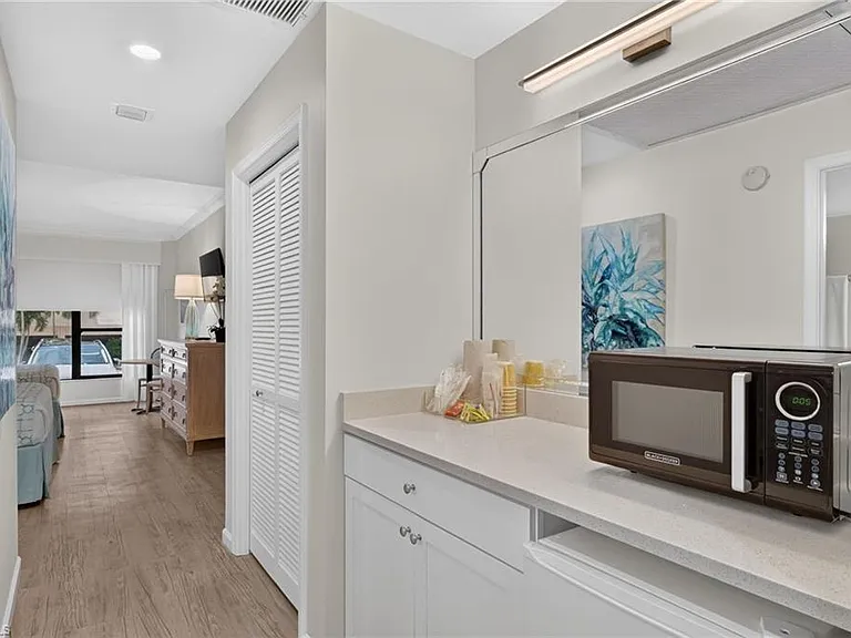 4451 Gulf Shore Blvd N #1604 — Photo 37