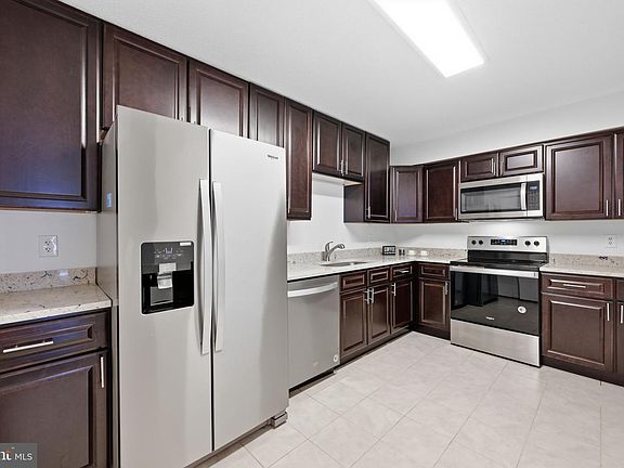 2nd image of 15100 Interlachen Dr #4-124