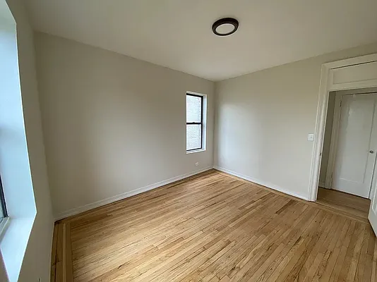 Rented by Metropolitan Property Group | media 13