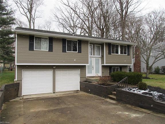 2nd image of 178 Oakhurst Dr