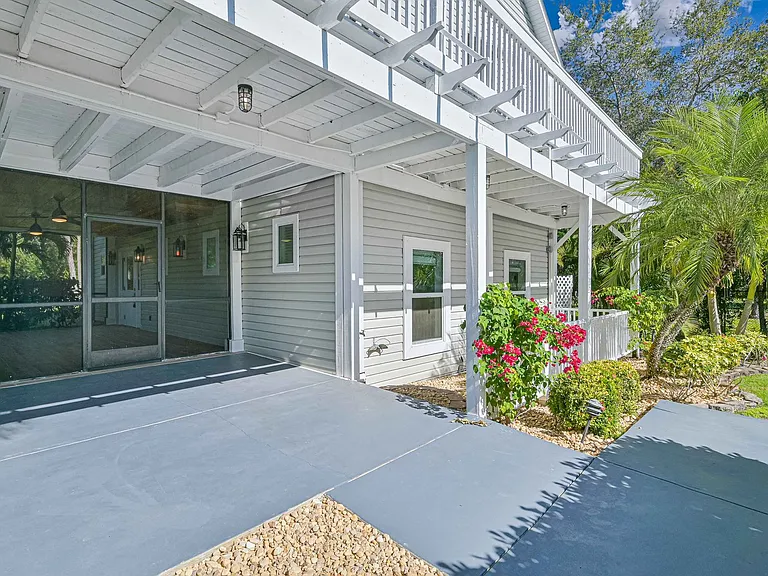 6941 Hunters Rd — Photo 10