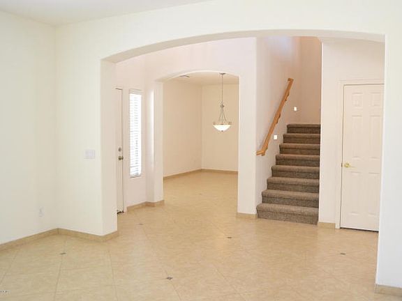 OFFICE OR FORMAL LIVING