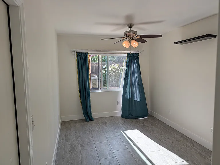 471 Robin Hill Ln #1 — Photo 5