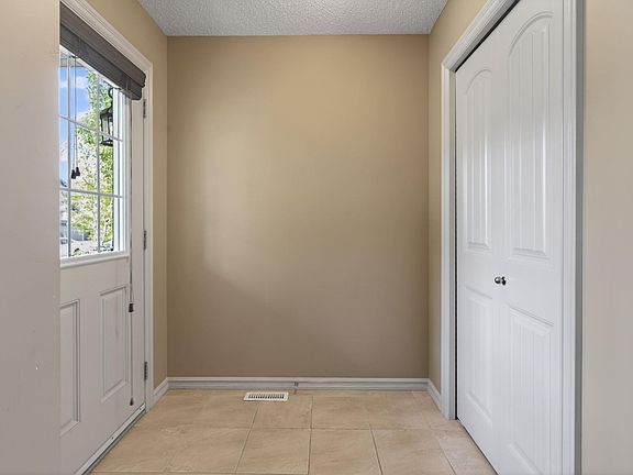 3rd image of 5636 18th Ave SW