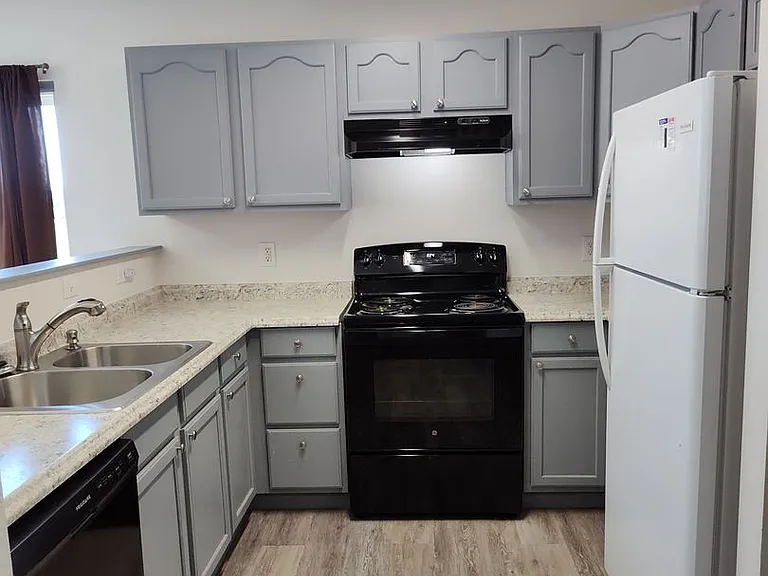 5003 Landmark Rd — Photo 6