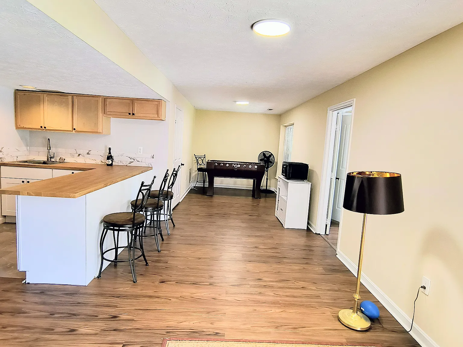 1 bed, 4220 sqft, $1,400 — Photo 4