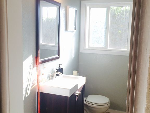 3rd image of 23902 Carmelita Dr