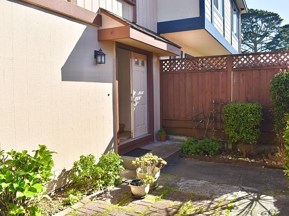 3rd image of 3836 Kent Way