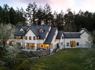 1708 Woodsend Dr, Saanich, BC V9E 1H7