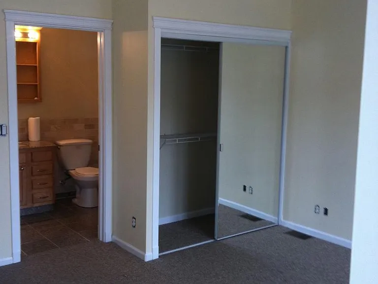 1819 Larkins Way — Photo 13