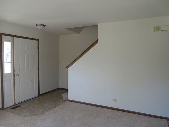 4th image of 2221 N Stonehedge Ct