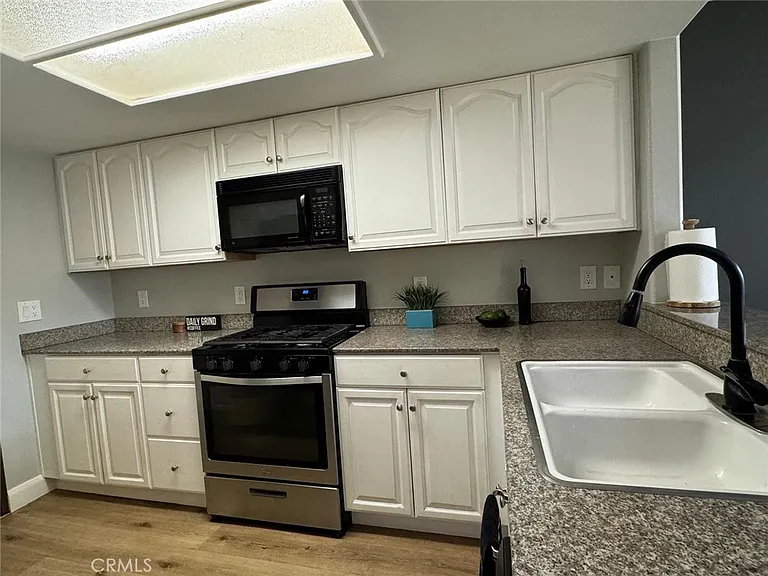 620 Wild Rose Ln — Photo 7