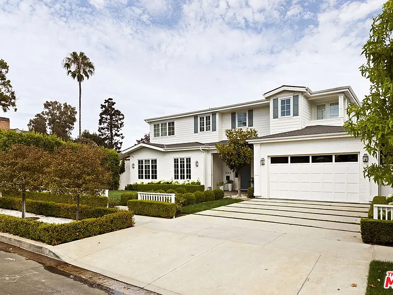 524 Ocampo Dr — Photo 2