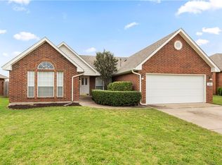3820 Crail Dr, Norman, OK 73072