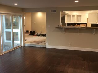 4215 Clubhouse Dr, Lakewood, CA 90712