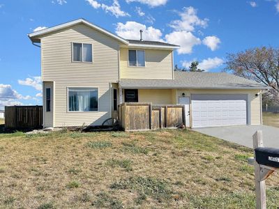 424 Lake St, Ray, ND, 58849
