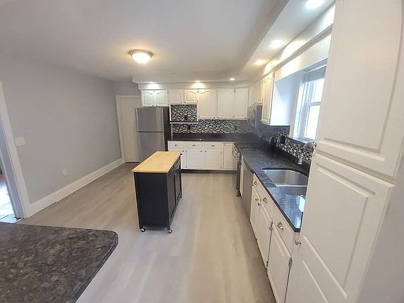 5th image of 28-30 Leonard St #1