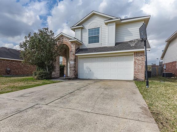 2nd image of 10711 Redwood Dr